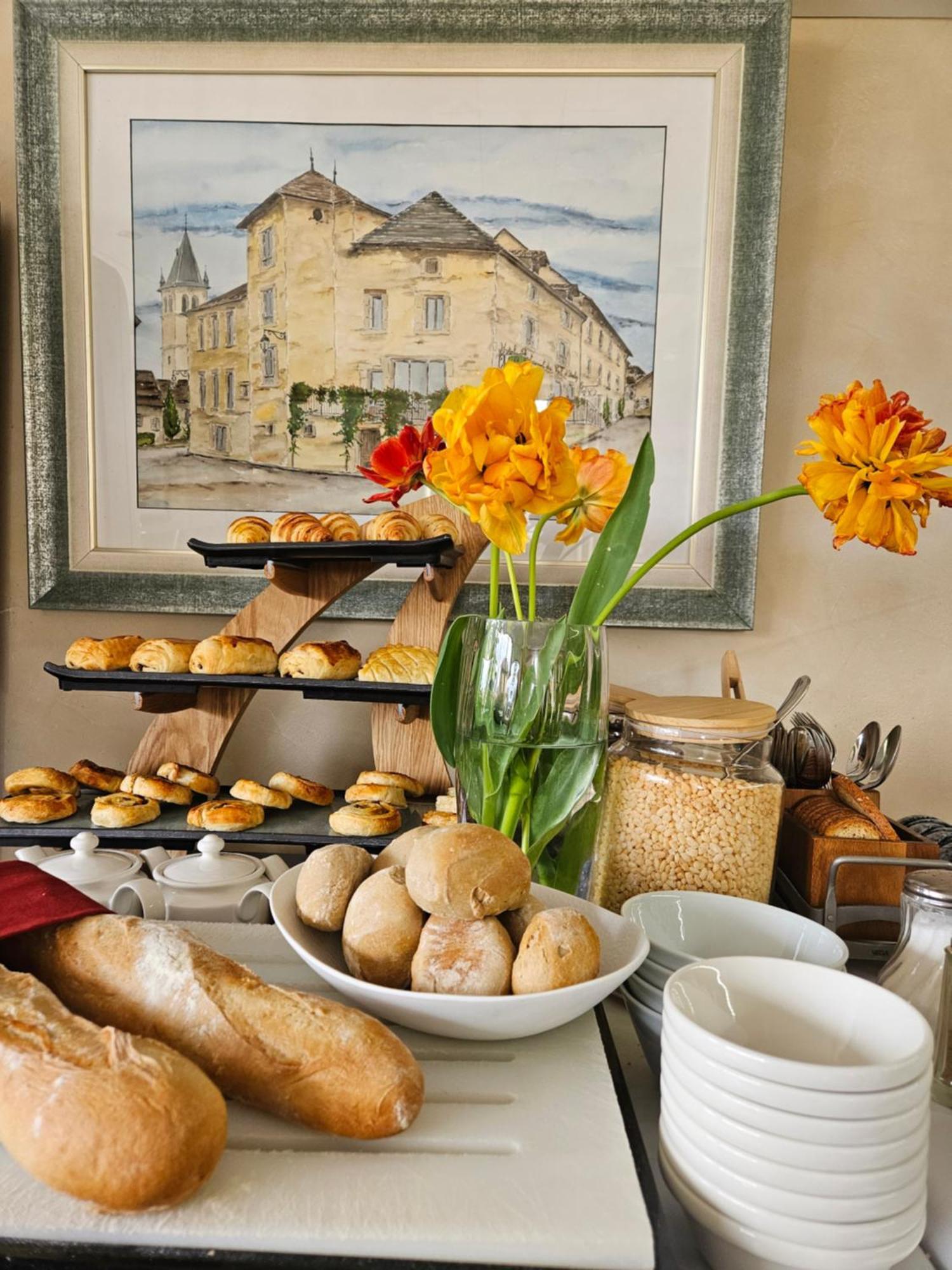 Le Val D'Amby Hotell Hieres-Sur-Amby Exteriör bild