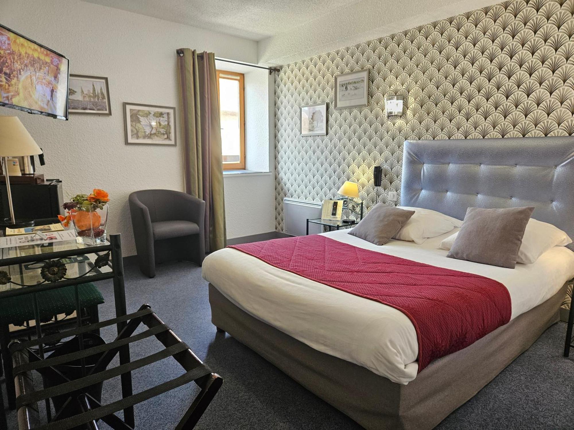 Le Val D'Amby Hotell Hieres-Sur-Amby Exteriör bild