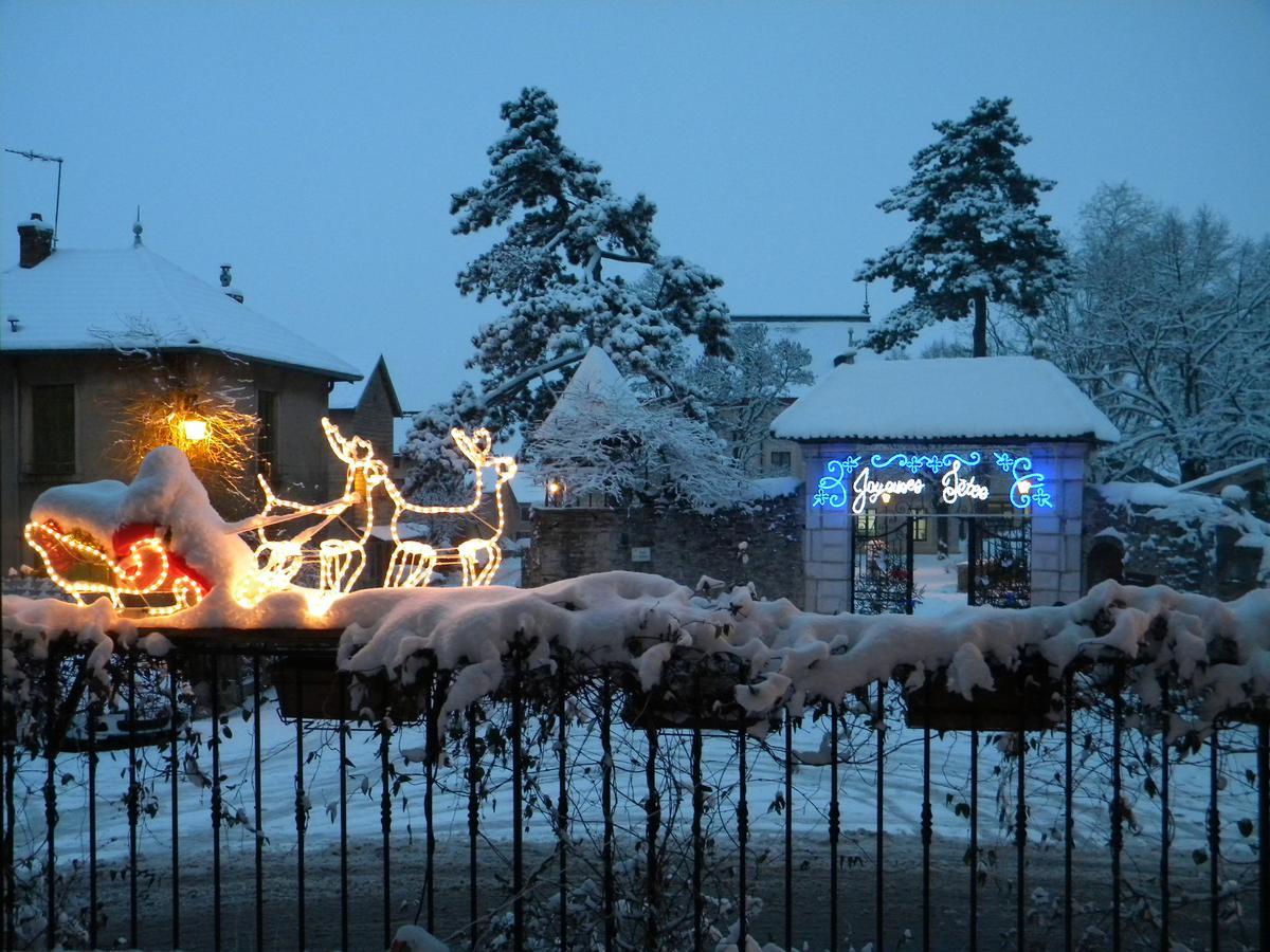 Le Val D'Amby Hotell Hieres-Sur-Amby Exteriör bild