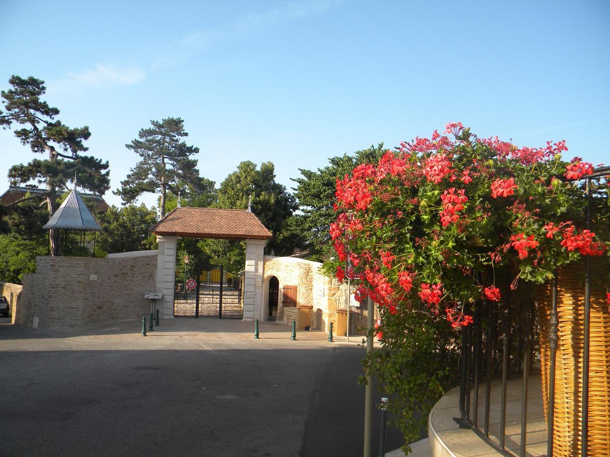 Le Val D'Amby Hotell Hieres-Sur-Amby Exteriör bild