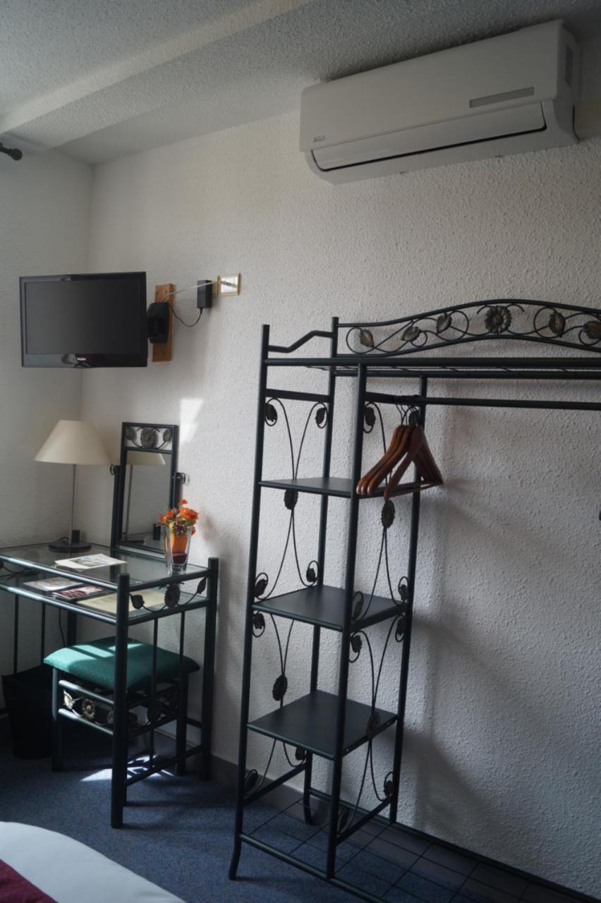 Le Val D'Amby Hotell Hieres-Sur-Amby Exteriör bild